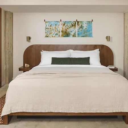 Drift Hotel 4*