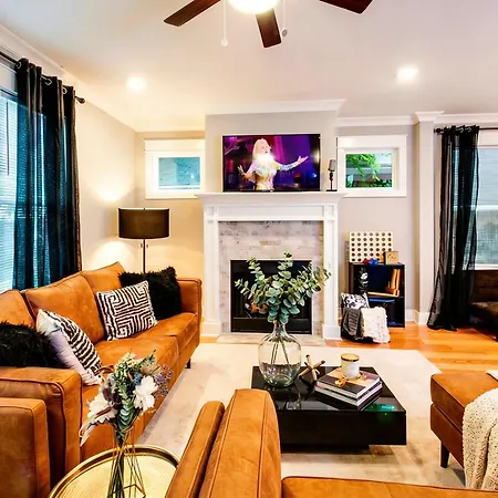 Fast 12 Beds Large Yard Free Parking *