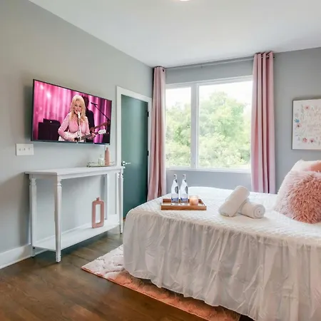 Holiday home King & Queen 2 Homes - 24 Beds Views Nashville