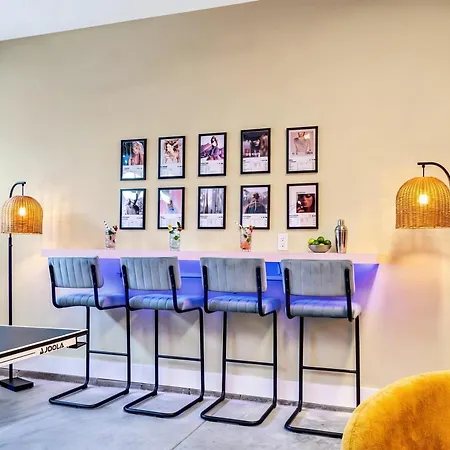 Holiday home New Nash Eras - 15 Beds - Hot Tub On Rooftop Deck Nashville