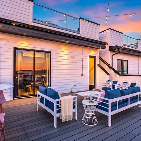 New Nash Eras - Rooftop Decks With Hot Tub - 15 Beds Holiday home Nashville