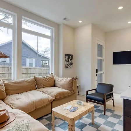 Holiday home Stunning New Build In East Nash Minutes To Broadway The Stage By Avantstay Nashville