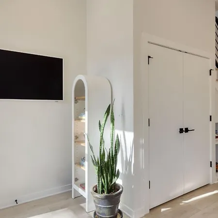 Stunning New Build In East Nash Minutes To Broadway The Stage By Avantstay Holiday home
