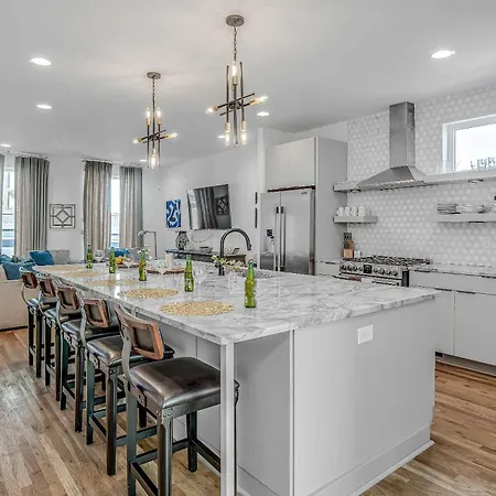 Spectacular Double Rooftop 7 Mins To Broadway Nashville