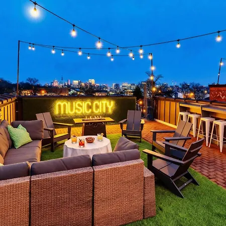 Skyline Views With Double Rooftop Deck & Game * Nashville