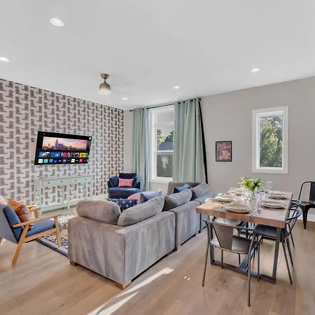 Brand New Views Karaoke Near Downtown *