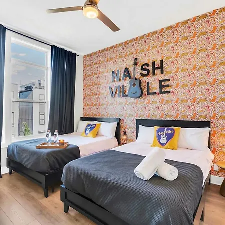 Holiday home Close To Dt Music Rooftop Views Game *