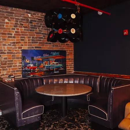 Broadway Penthouse 4br 3bth 2500 Sf Holiday home Nashville