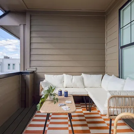 Newly Built 4bdr Townhome W Balcony Minutes To Broadway Lischey By Avantstay Nashville