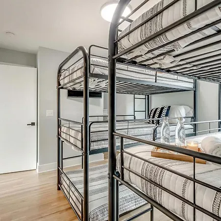 Rooftop Downtown Views - Bluebird Karaoke Holiday home