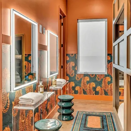 Holiday home Disco Themed Hot Tub & Rooftop Decks In Nashville