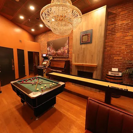 Broadway 4br 2bth 2500sf Art Gallery And Steam * Nashville