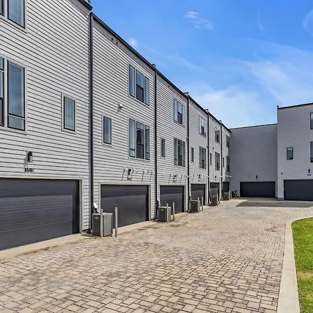 Brand New Views Karaoke Near Downtown Holiday home *