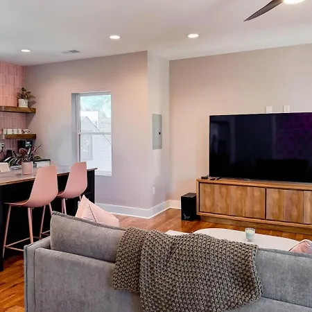 Pastel Dreams Apartment Nashville