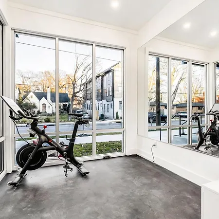 Rooftop Views Stylish Decor Nash Downtown Access Apartment Nashville