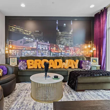 2 Side By Side Units Roof Decks Karaoke Murals Holiday home