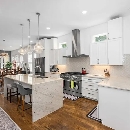 Walkable Hillsboro - Near 12 South & Vandy *