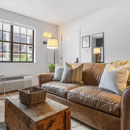 Cozy By Music Row, Walk To Restaurants And Bars Nashville