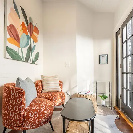 Notes Of Southern Charm - Walkable To Food & Shops