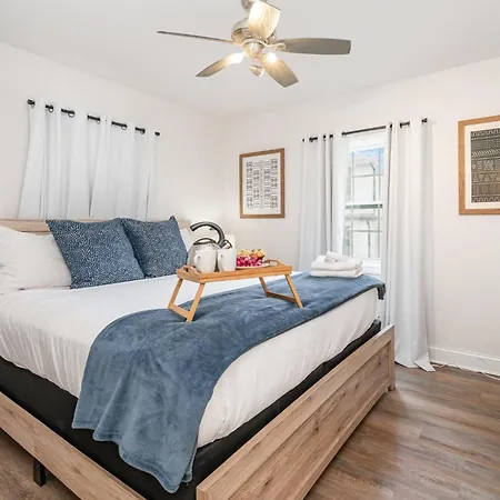 Chroma - 2 Units - Mins To Broadway & Germantown Nashville
