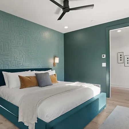 The Linden - Rooftop Views Refined Design New Holiday home *