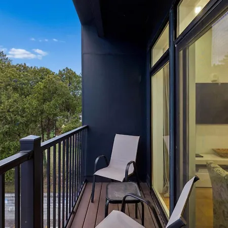 Holiday home Scene In Chic East Nash 12 Min To Broadway *