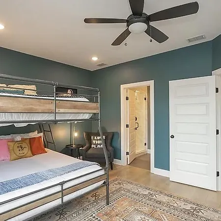Holiday home Townhome Game Bachelorette Ok Nashville