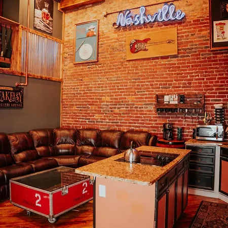 Holiday home Rockstar Penthouse Speakeasy - Massive By Broadway *