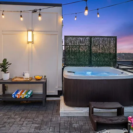 Holiday home Hot Tub Fire Pit Grill Views Sleeps 24 Nashville