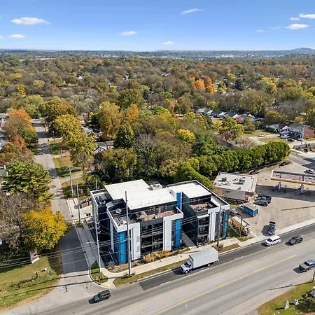 Whiskey Bent In East Nash, 13 Min To Broadway, Great For Groups! Free Parking, Gym, Rooftop