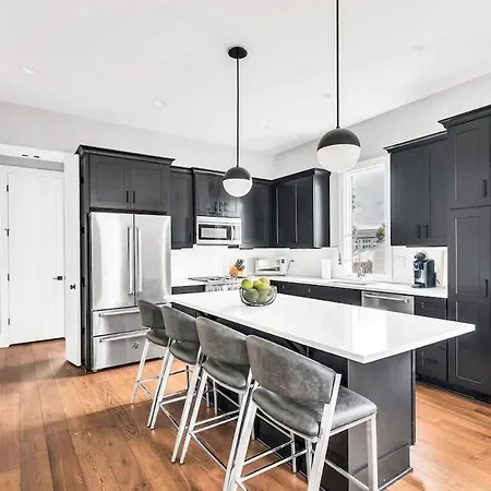 Holiday home Luxury Close Broadway With Garage And Fire Pit