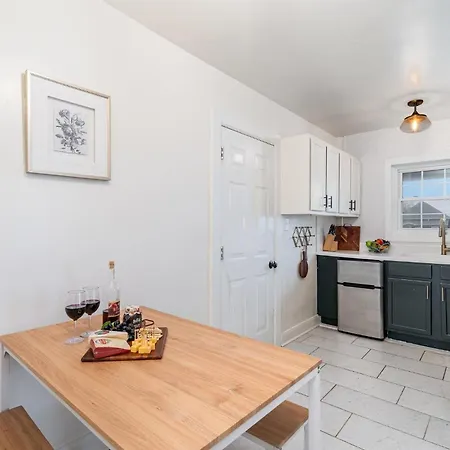 - 2 Units - Minutes To Broadway & Germantown Holiday home Nashville
