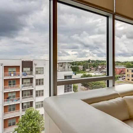 Floor Living 1br 30 Day Min With Rooftop Deck *