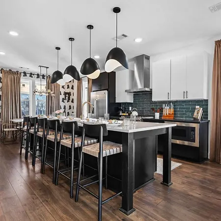 Nash Skyline Views Rooftop With Fire Pit Grill * Nashville