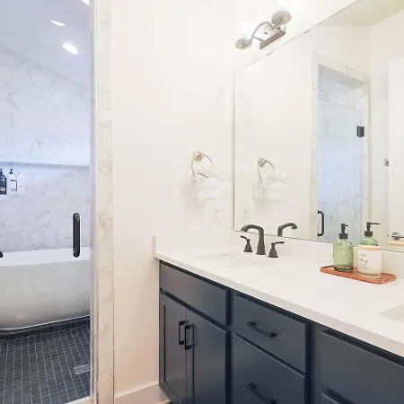 New Luxury 4br With Bar, Arcade, 3 Min To Stadium