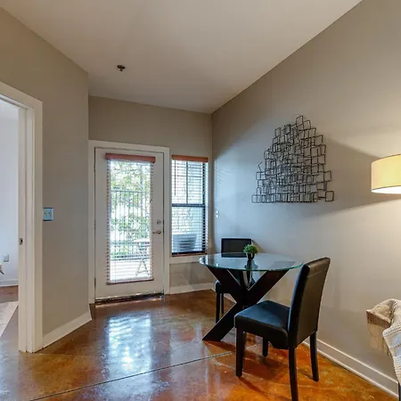 Holiday home Heart Of Midtown 1bd 1 Ba Condo!