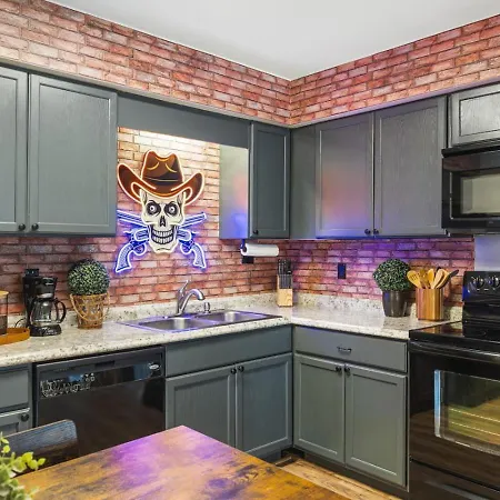 Cozy By Music Row, Walk To Restaurants And Bars Holiday home *