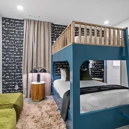 The Modern Cowboy - Rooftop On Music Row Holiday home