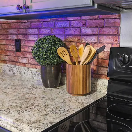 Holiday home Cozy By Music Row, Walk To Restaurants And Bars