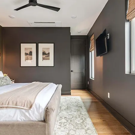 Holiday home The Elmwood & Ashford - 8br Weho Rooftops