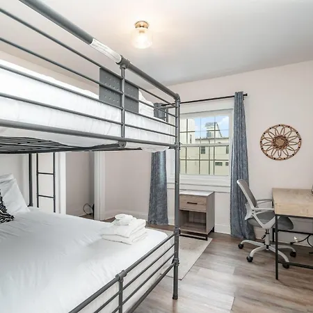 Chroma - 2 Units - Mins To Broadway & Germantown Nashville