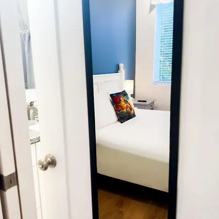 Holiday home Scene In Chic East Nash 12 Min To Broadway Nashville