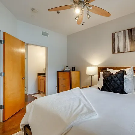 Holiday home Heart Of Midtown 1bd 1 Ba Condo! *