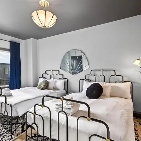 The Great Gatsby By Avantstay Holiday home *