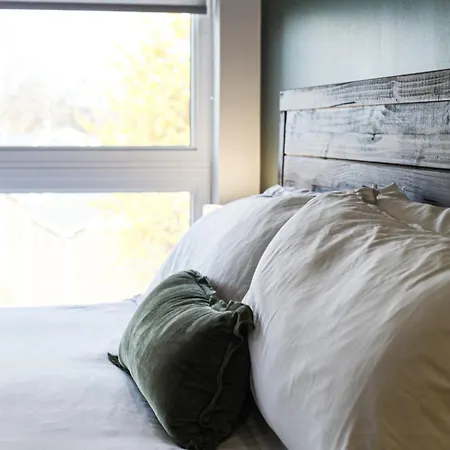 Whiskey Bent In East Nash, 13 Min To Broadway, Great For Groups! Free Parking, Gym, Rooftop *