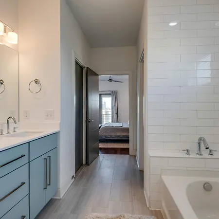 The Skyline Social - Retreat & Private Rooftop Holiday home *