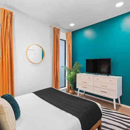 Riverfront Luxury - Walk To Downtown Broadway, Private Patio Holiday home Nashville