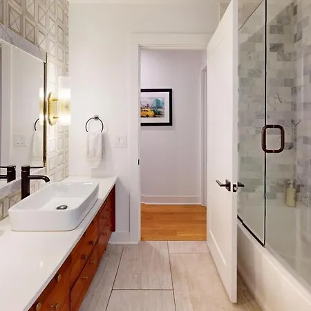 Villa Luxury House Downtown With Private Heated Pool *