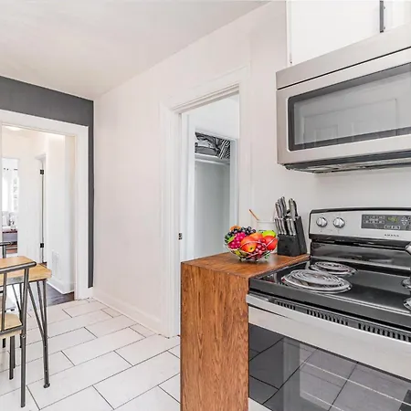 Chroma - 2 Units - Mins To Broadway & Germantown * Nashville