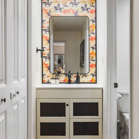 Holiday home Cozy By Music Row, Walk To Restaurants And Bars